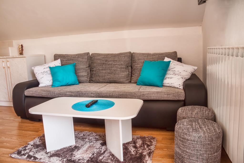 Apartment Silvia Szluin Szoba fotó