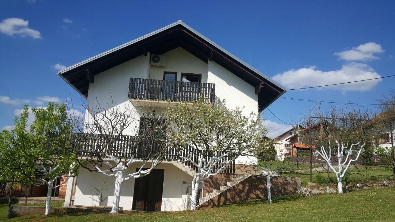Apartment Silvia Szluin Kültér fotó