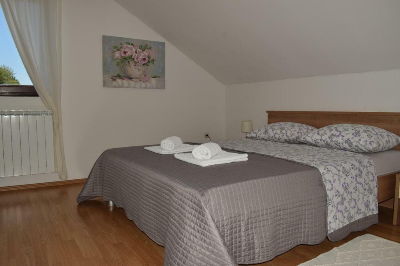 Apartment Silvia Szluin Kültér fotó